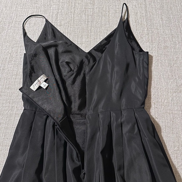 ISAAC MIZRAHI Silk Black Party Dress Semi-Formal Tulle Lined Pleats Women’s 4 - Picture 11 of 16